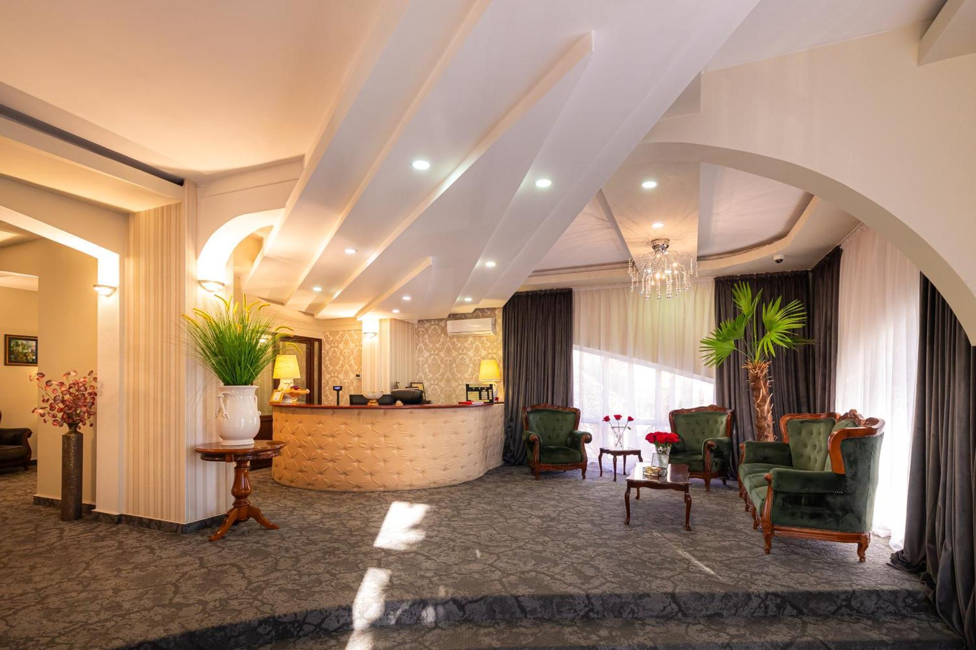 Hotel Brilliant Meses Zalău Exterior foto